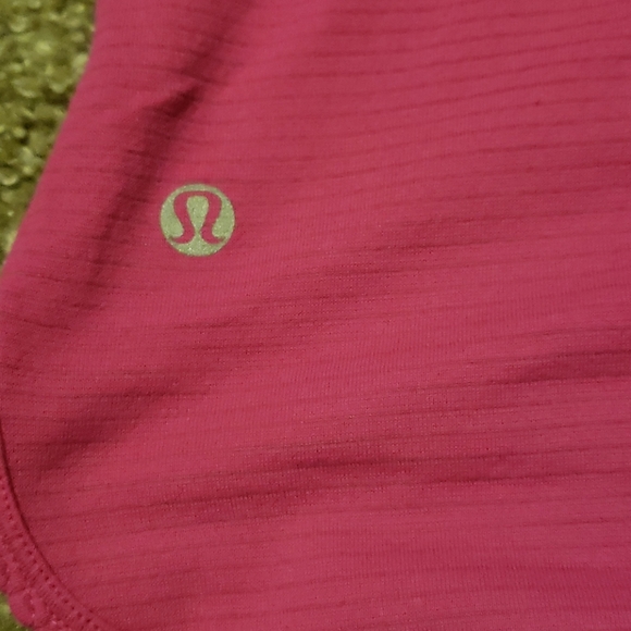 Lululemon 105F Singlet sz 2 pink - Picture 5 of 5